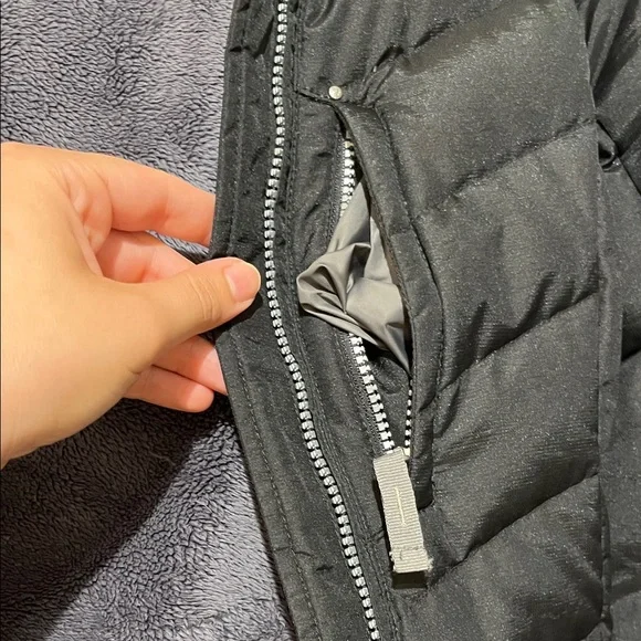 Eddie Bauer Women's Quilted Black Down jacket / perfect winter coat S - Picture 4 of 9